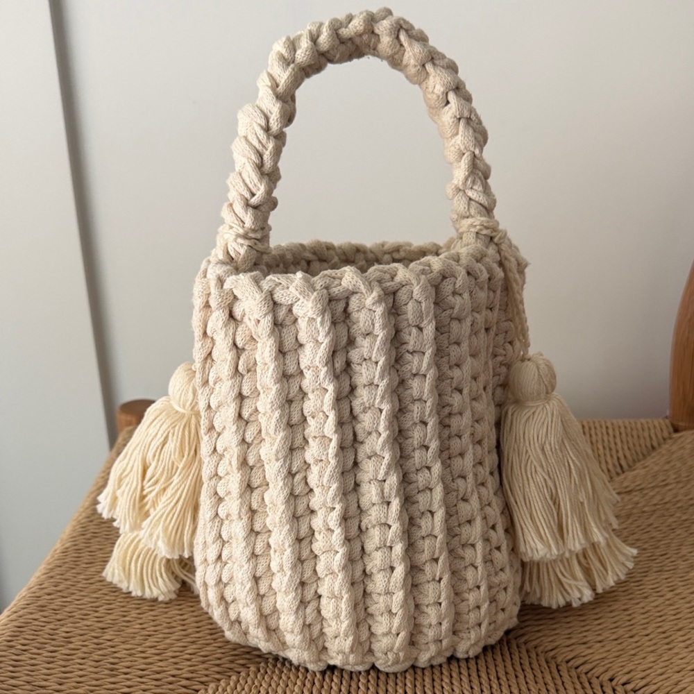 BINGE Amalfi Bucket Bag Handwoven Cream Crochet Bucket Bag with Tassels